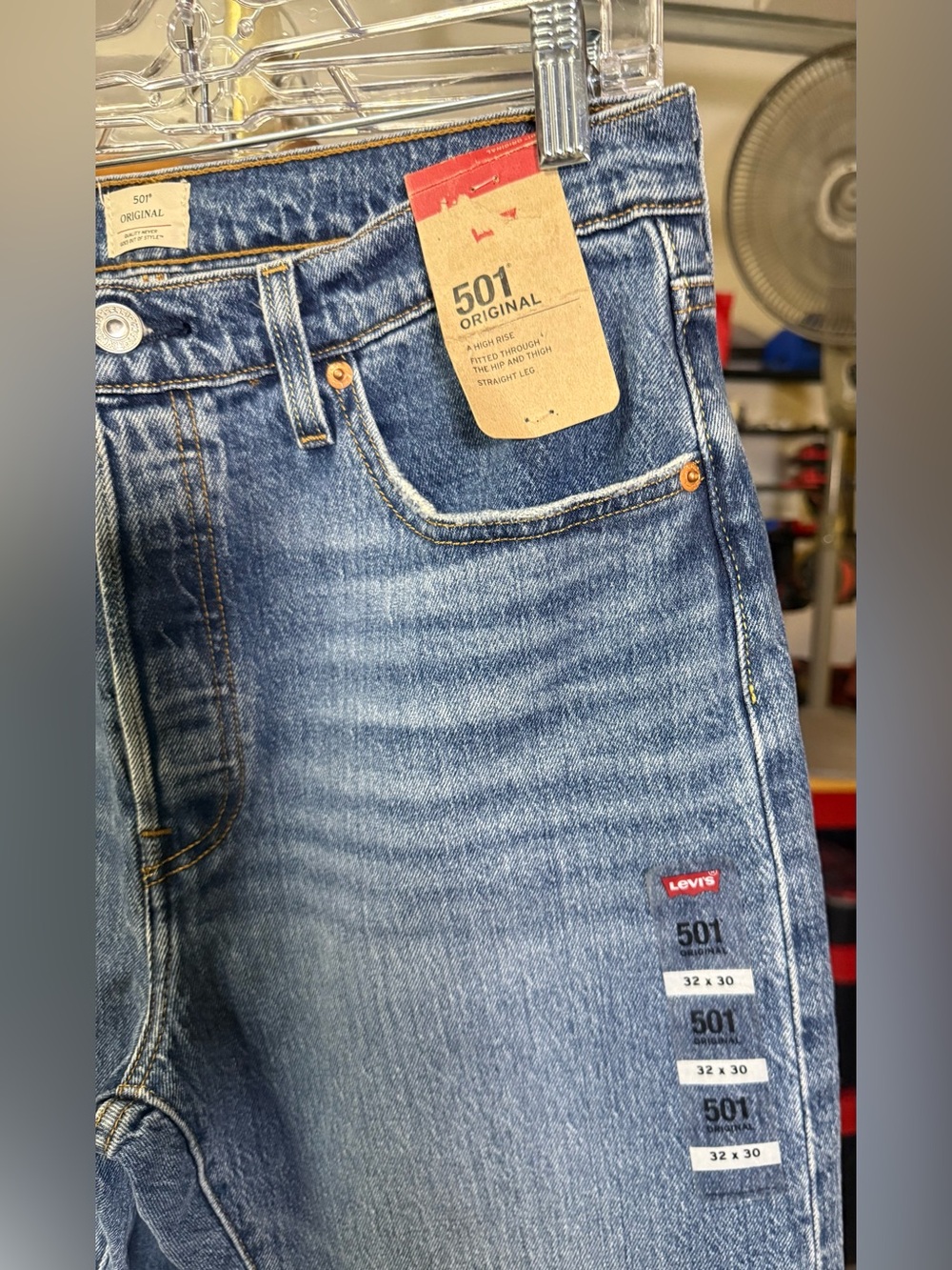 Levi’s 501 Original High-Rise Straight Leg Jeans – Size 32 x 30 – NWT